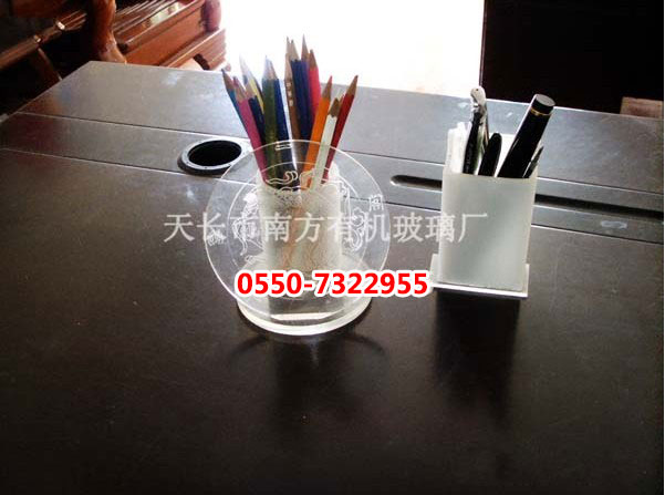 有機玻璃制品筆筒